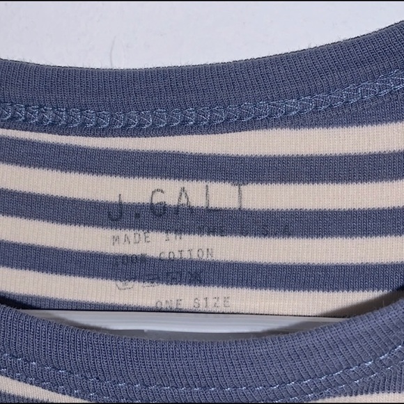 Blue and white stripped t shirt - Picture 2 of 3